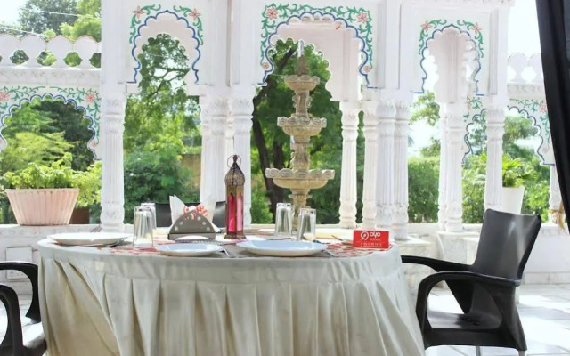 Oyo Rooms Saheliyon Ki Bari