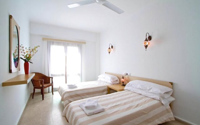 Hostal Paris