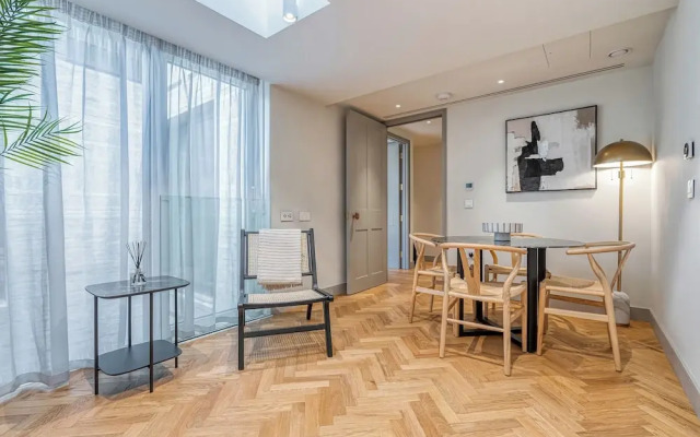 Luxury flats near Big Ben and London Eye