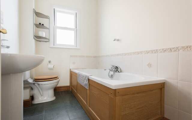 The Great Clarendon Lodge - Large & Stylish 3BDR Home in Jericho in Oxford, United Kingdom from 241$, photos, reviews - zenhotels.com