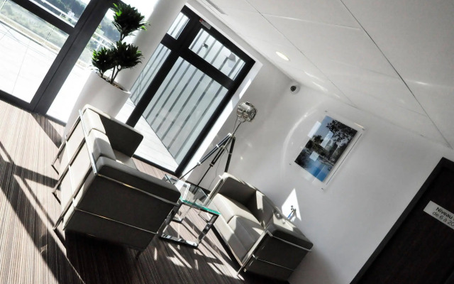 Golden Tulip Pornic Suites