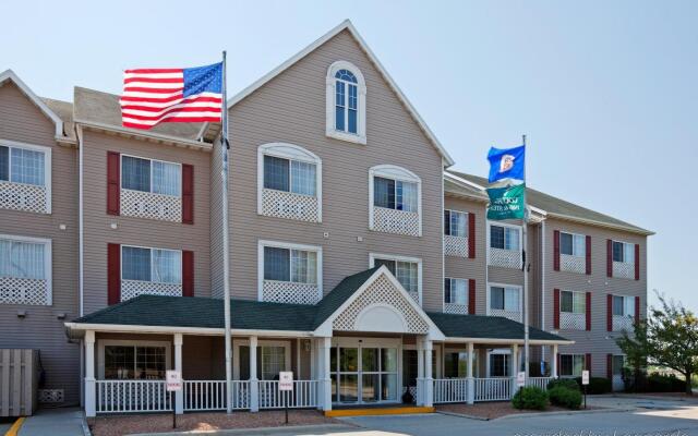 Country Inn & Suites by Radisson, Owatonna, MN