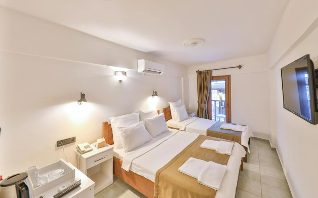 Zinbad Hotel