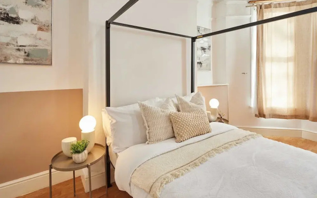 Host Stay Milford Road
