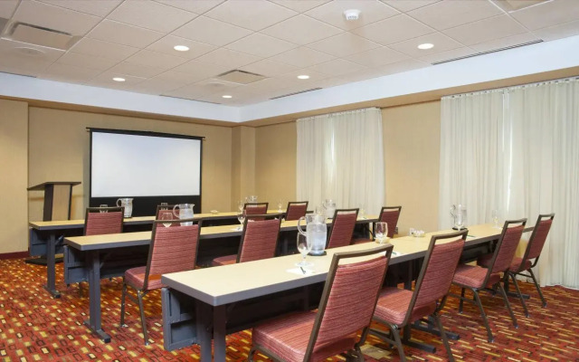 Courtyard Peoria Downtown