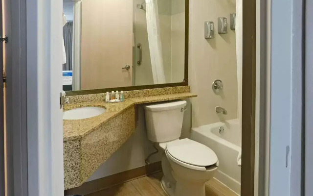 Quality Inn Colchester - Burlington