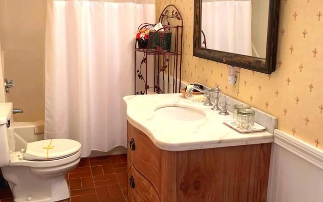 Youngtown Inn & Restaurant