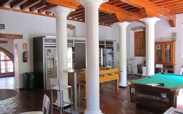 Albergue Inturjoven El Bosque - Hostel