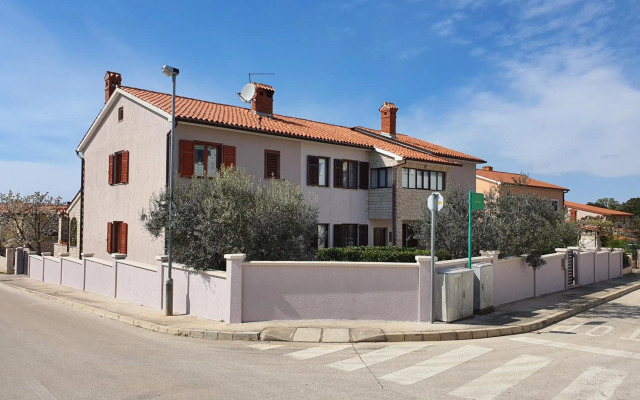 Apartments Luciana & Helena