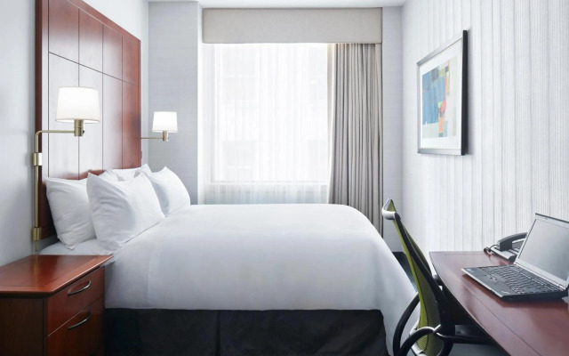Club Quarters Hotel, Central Loop, Chicago