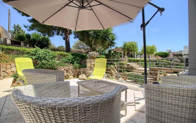 Blue Room - Beach View Villa Controvento