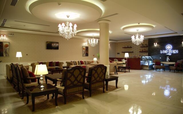 Land Beach Al Aqiq