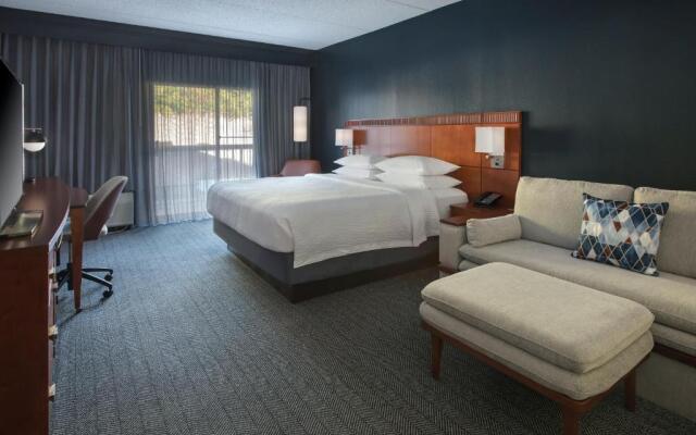 Courtyard by Marriott Norwalk