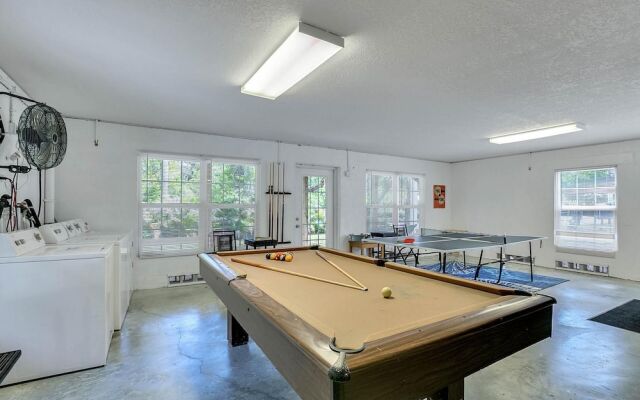 4BR Beach-Central Duplex by RedAwning