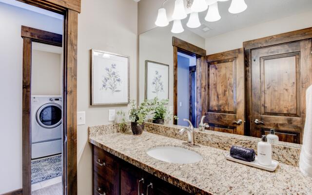 Noah s Retreat by Boutiq