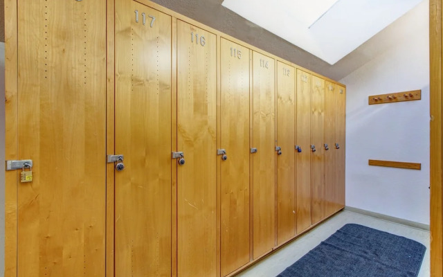 Snow Flower 123 3 Bedroom Condo