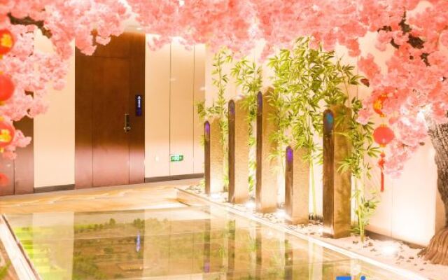 QIANNA HOTEL JOURNEY(Zhengzhou East Station Zhengdong MixC Mall)
