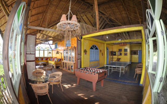 Azuluna Eco-Lodge