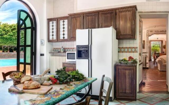 Flat 5 Bedrooms 5 Bathrooms - Colli Di Fontanelle