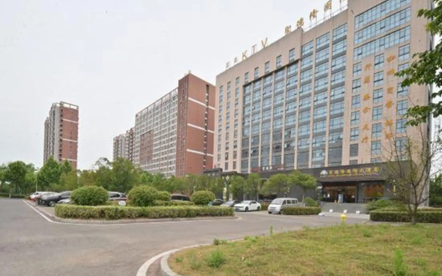 S.devons International Hotel