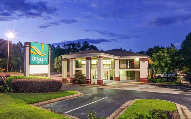 Quality Inn & Suites Atlanta Stone Mountain