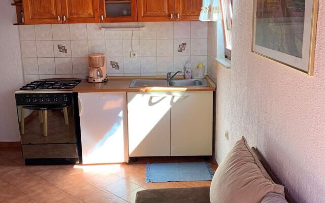 Cozy Dorina Apartment for 2