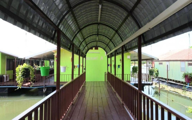 The Best Riverside Guesthouse Kanchanaburi
