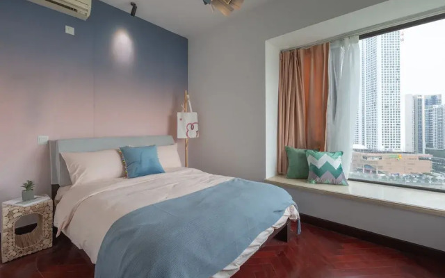 Locals Boutique Apartment  Huafa  No.5