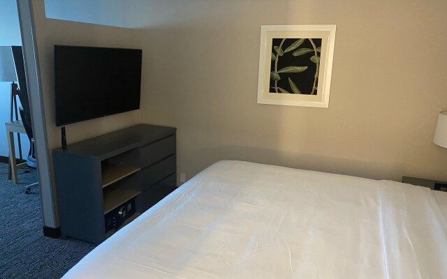 Country Inn & Suites by Radisson, Vallejo Napa Valley, CA