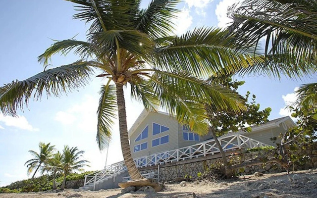 Castaway Cove