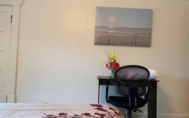 Arboretum View 2 BR House