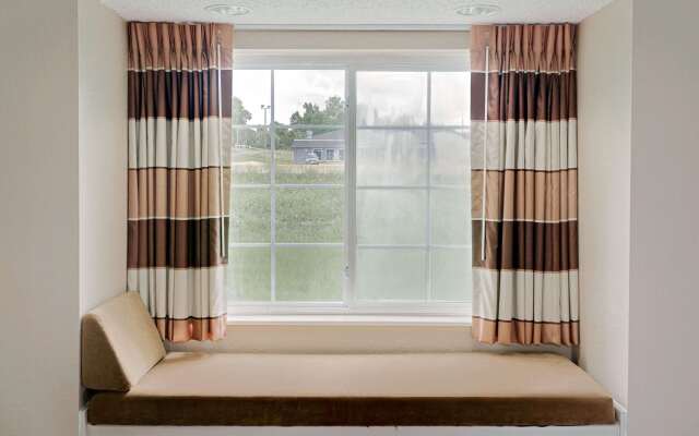 Microtel Inn & Suites by Wyndham Joplin