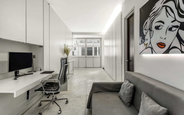 Luxury Loft-style Mews House