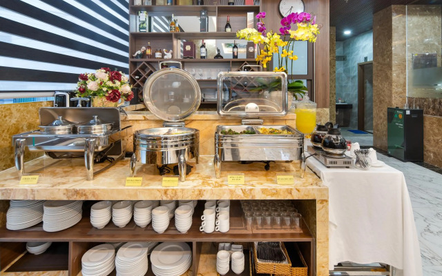 Tan Phuong Nam Hotel & Apartment