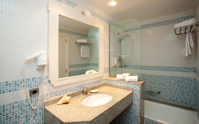 Bahía Suites Camp De Mar