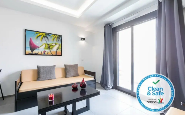 Belavista City Center Apartment 214