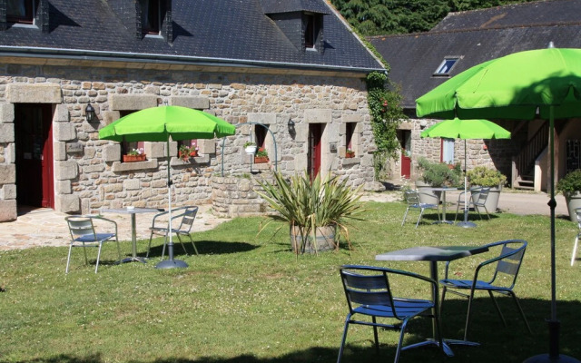 Gîtes de Lesvaniel