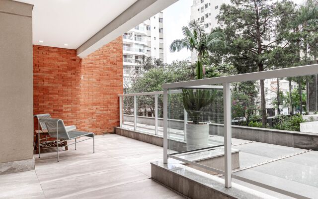 Apartamento estiloso com terraço privativo - Jardim Paulista