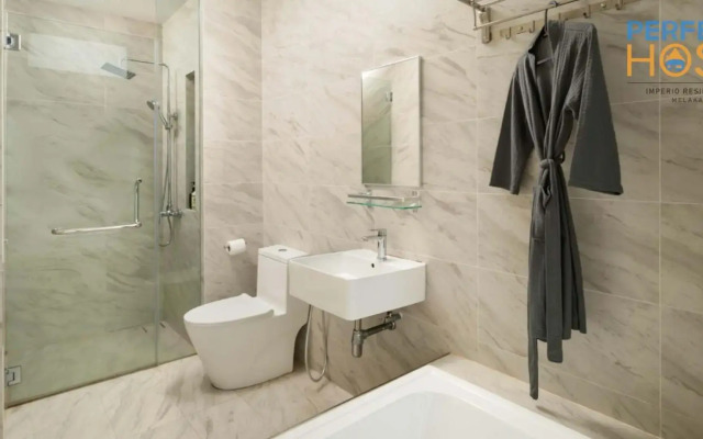 Imperio Residence Seafront by Perfect Host