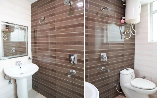 Oyo 79847 Collection O Hotel LS