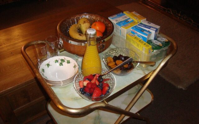 The Farmhouse Lochmeyler