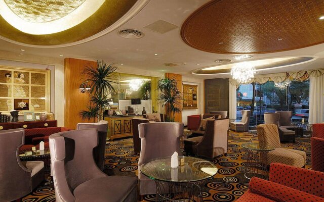 Yizui Crown Hotel