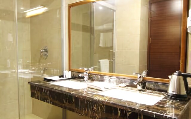 Home Inn Nantong Qingnian Middle Road