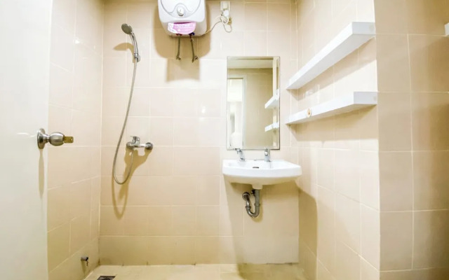 Homey Apartment With 1Br At Parahyangan Residence