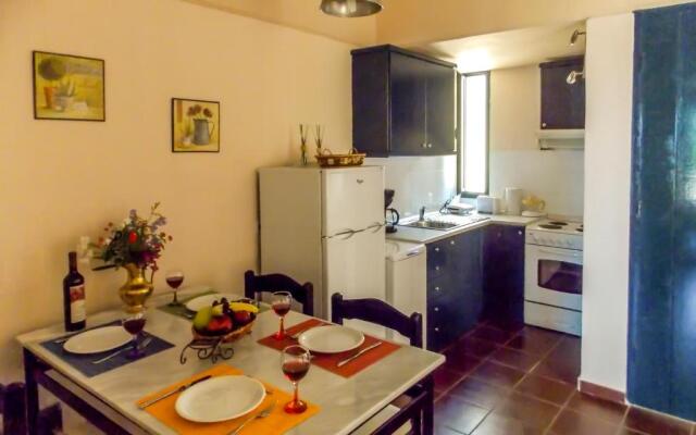 Manto On The Beach Apartments
