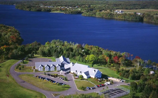 Riverside Resort & Conference Centre