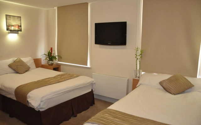 Queens Hotel