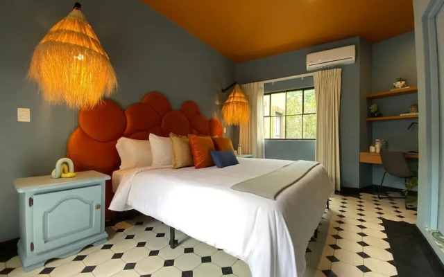 Vibrant 3Bed Villa - A Deco Retreat