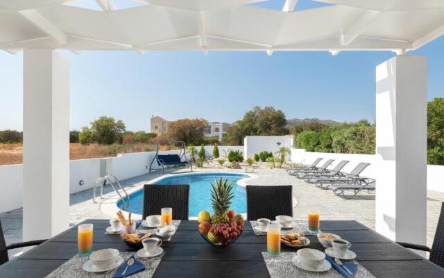 Dama Dama Villas
