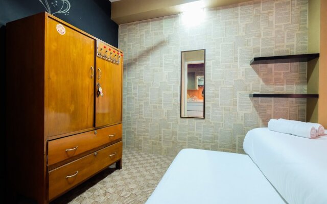 Cozy Trendy Green Palace Kalibata City Apartment
